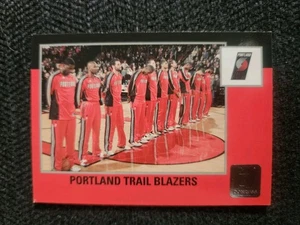2010 Donruss #285 Trail Blazers Team - NM/MT - Picture 1 of 2