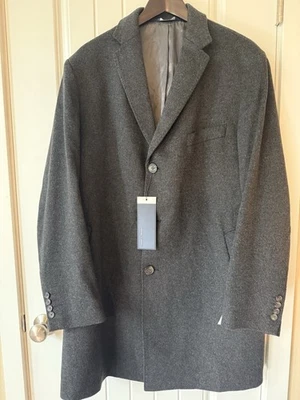 ABRIGO CARDINAL OF CANADA 95% LANA 5% CACHEMIR CARBÓN 3 BOTONES 46R PRECIO DE VENTA SUGERIDO POR EL FABRICANTE $700 NUEVO CON ETIQUETAS Foto 1 de 4