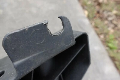 PARAGOLPES DELANTERO NISSAN HOJA AMORTIGUADOR INFERIOR 2011-2012 Soporte-Delantal Inferior Foto 1 de 4