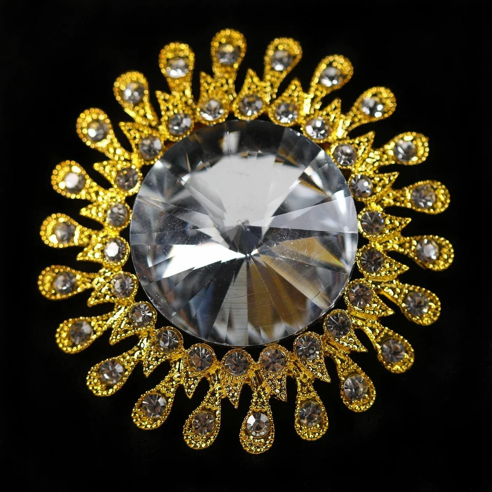 Period Costume - Jewelled Broach (style 3)  - Image 1 of 1