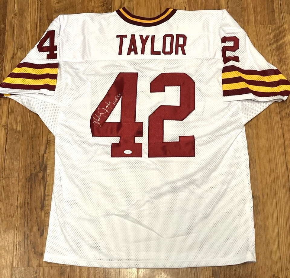 Футболка с автографом Чарли Тейлора из Washington Redskins с надписью HOF 84 — подлинная JSA. - Изображение 1 из 2