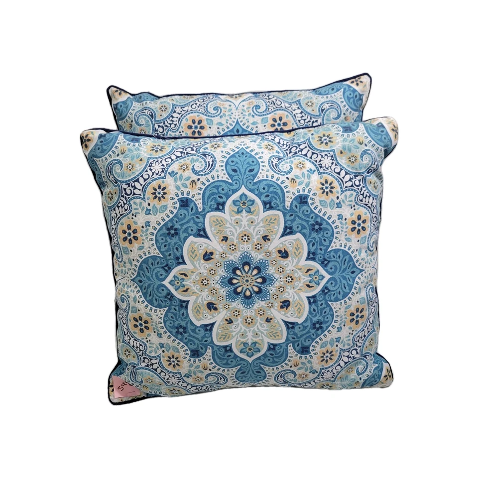 Martha Stewart 18" x 18" Lote de 2 Almohadas Impresión Geométrica Azul 22625-1Clo4 Foto 1 de 4