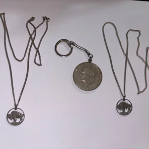 3 Pc Vtg Coin Jewelry Lot:2 Buffalo Nickel Necklaces & 1974 Eisenhower Keychain - Picture 1 of 20