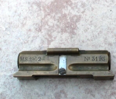 ancien petit niveau militaire ?? - Photo 1/4