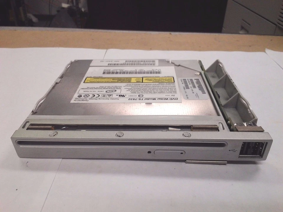 Sun DVD Writer Drive 390-0337-02 541-2110-08 TS-T632 Fuji CF00541-2110 Slot Load - Image 1 of 4