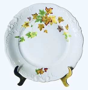 Walbrzych Poland AUTUMN LEAVES Scalloped Porcelain Dinner Plate CHOICE - Picture 1 of 7