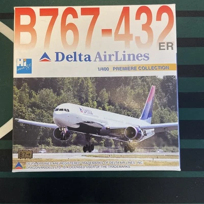 1:400 Dragon Wings Delta Air Lines B767-432ER N832MH No. 55233 - Image 1 of 4