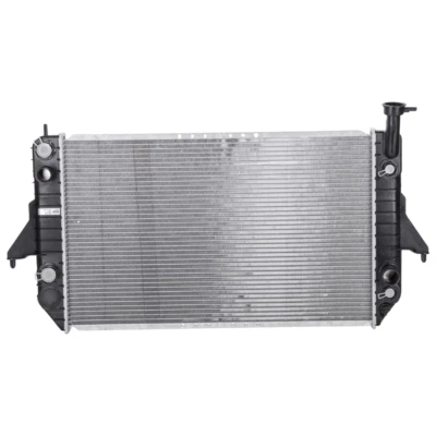 Радиатор в сборе TYC 2003 для 96–05 Chevrolet GMC Astro Safari - Изображение 1 из 4