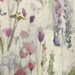 Voyage - Ilinizas - Poppy Natural - Large Fabric Remnant - 80cm Long x 72cm Wide - Picture 1 of 1