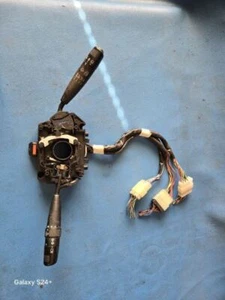 98 99 INTERRUPTOR DE COLUMNA LEGADO ASSM LHD SW EXC. LS AND GT 148052 - Imagen 1 de 3