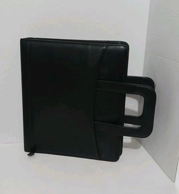 Carpeta de 7 anillas Franklin Covey con cremallera con asas retráctiles imitación cuero negro Foto 1 de 4
