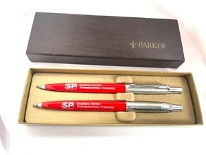 Vintage PARKER Southern Pacific Railroad Pen & Pencil Orig Box Feather Clip NOS - Picture 1 of 3