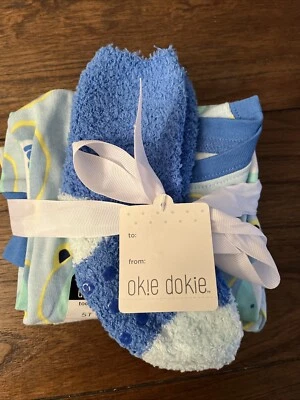 Nuevo con etiquetas Juego de 3 pijama y calcetín Okie Dokie 5T Foto 1 de 3