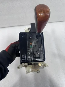 1998 1999 2000 LEXUS LS400 FLOOR GEAR SHIFTER WITH WOOD KNOB BEIGE LF03 - Picture 1 of 9