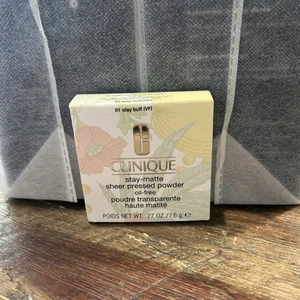 CLINIQUE Stay-Matte Sheer Pressed Powder - 01 Stay Buff (VF) - 0.27 OZ / 7.6 g - Picture 1 of 2