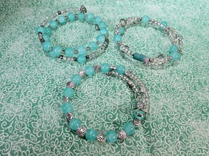 Handmade Various Glass Bead Memory Wire Wrap Bracelets Set of 3 / Silver-Aqua - Picture 1 of 7