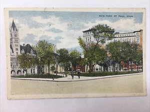 Iglesia St Paul Minnesota Rice Park Scene People on Walkway - Imagen 1 de 8