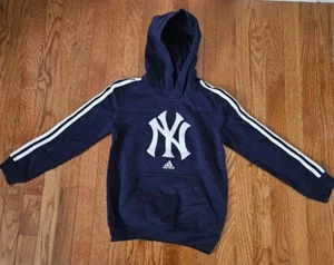 Licensed New York Yankees Youth Embroidered Hoodie Sweatshirt New Pick your size - Picture 1 of 1