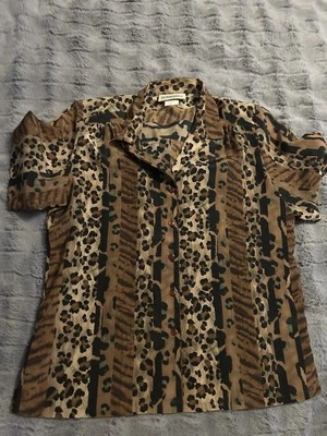 Blusa Donnkenny Mujer Grande Leopardo Guepardo Tigre Abotonada Camisa de Campamento Foto 1 de 3