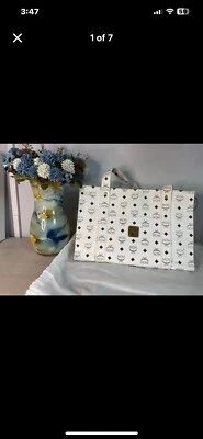 Bolso de hombro/bross MCM Foto 1 de 4