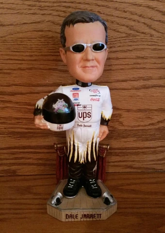 DALE JARRETT FOREVER "LEGENDS OF THE TRACK" MUPPET SHOW #515/2088 BOBBLEHEAD Cover