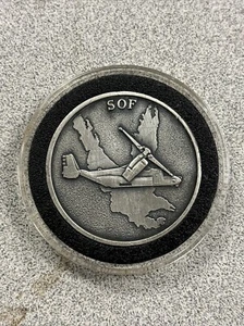 Comando de Operaciones Especiales de Estados Unidos USSOCOM MH/CV-22 como nuevo en estuche protector - Imagen 1 de 2