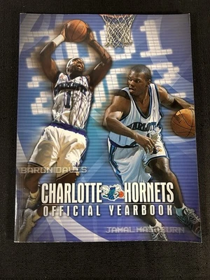 Charlotte Hornets 2001-02 Official Yearbook NBA Media Guide Baron Davis Mashburn - Image 1 of 4