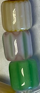 Milifiori Perlen 69 Stück Handarbeit Chevron 8x6 mm Perlen wie abgebildet 1 Strang Perlen - Bild 1 von 24