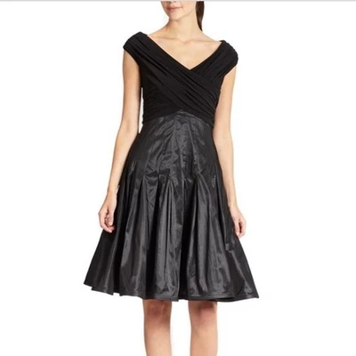 Vestido Tadashi Shoji Negro Acanalado Cuello en V Formal Noche Cóctel Hora Talla 8 Foto 1 de 4
