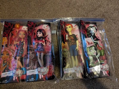 Monster High Ghoul Fair 2014 conjunto de 4 Heath, Scarah, Howleen y Elissabat Foto 1 de 4