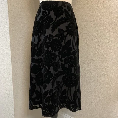 Black Velvet Floral Burnout Skirt A Line Sz 12 Whimsigoth Dark Romantic 90s EUC - Image 1 of 4