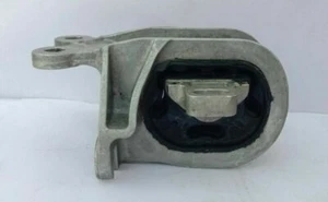 Insulator Engine Mounting LH 0203BAW00041N For Mahindra XUV 2.2 - Picture 1 of 5