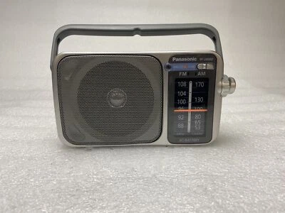 Panasonic RF-2400D AM/FM Portable Radio, Battery, AC powered - Silver - Image 1 of 4