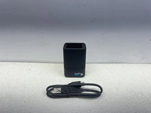 GoPro - Dual Battery Charger for HERO7 Black HERO 6 Black HERO 5 Black - Black - - Picture 1 of 5