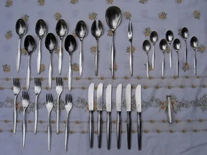 WMF Paris 30 teiliges Besteck Messer Gabel Löffel Servierlöffel Fleischgabel etc - Bild 1 von 11