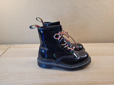 Botas Dr. Martens 1460 Arco Iris Cuero Iridiscente Negras Combate 8 Ojos Para Mujer Talla 6 Foto 1 de 4