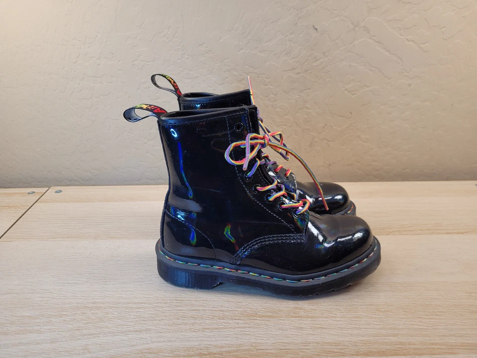Dr. Martens 1460 Rainbow Iridescent Leather Black Combat 8 Eye Boots Womens Sz 6 - Image 1 of 4