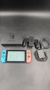 Nintendo Switch V2 Console Blu/Rosso Joy-Con con Dock, USB-C, Hdmi  - Foto 1 di 8