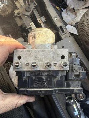 2010-2012 Honda Crosstour 3,5 л V6 полный привод VSA модуль ABS тормозной насос OEM TP7A5 - Изображение 1 из 4