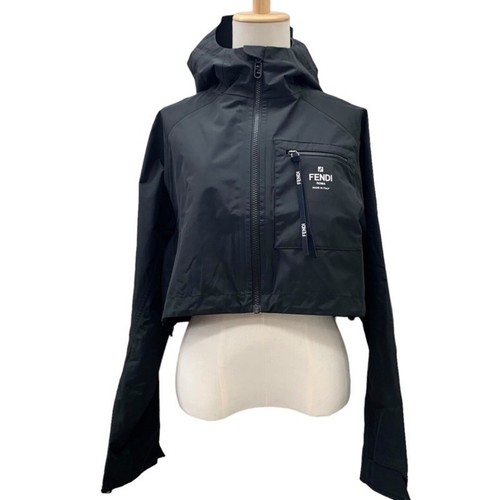 FENDI BLUSA CORTA ESTERNA GIACCA A VENTO CON CAPPUCCIO LOGO POLIESTERE Usato0
