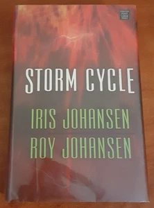 Storm Cycle by Iris Johansen HC 2009 LARGE PRINT LP Mystery Thriller Roy Suspens - Picture 1 of 8