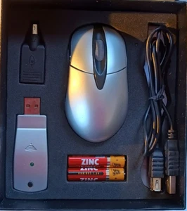 Mini Wireless Mouse set in Presentation box. Laptop or Desktop use. Great gift! - Picture 1 of 4