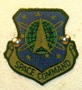 Parche moderado V 2 insignia del Comando Espacial de la Fuerza Aérea de los Estados Unidos de la USAF - Imagen 1 de 1