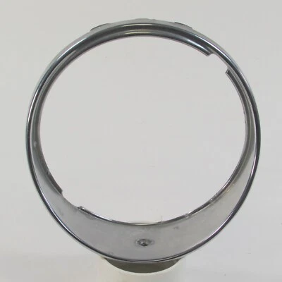 Facel Vega III (3) 1963 bisel de faros envolvente cromo anillo inferior Foto 1 de 4