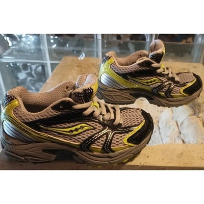 Saucony Cohesion Sc42423 Kids Shoes Gray And Green Size 12 Excellent Condition - Image 1 of 4