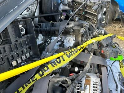 Puerta trasera derecha usada se adapta a: Chevrolet Suburban 1500 2015 privacidad vidrio tintado opt A Foto 1 de 4