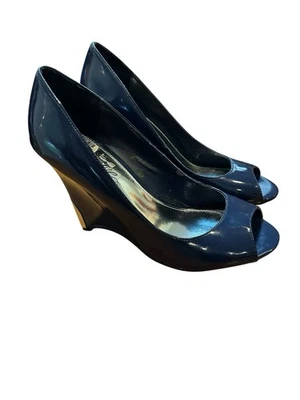 Zapatos de salón Fergie para mujer azul marino punta abierta con cuña talla 8,5 Foto 1 de 4