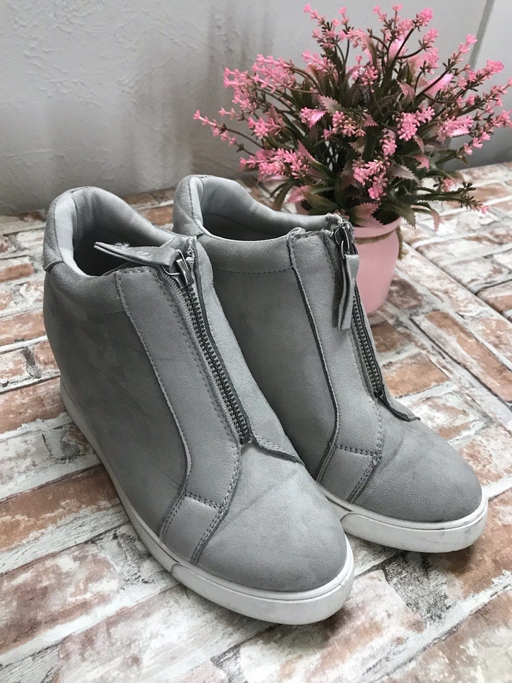 Sugar GLITZ Wedge Tennis Velvet Shoe HIGH THICK HEEL SIZE 7 ZIPS ON TOP - Image 1 of 4