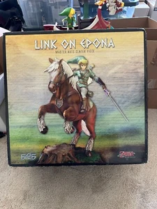 Legend Of Zelda Twilight Princess Link On Epona F4F pieza #2279 - Imagen 1 de 13
