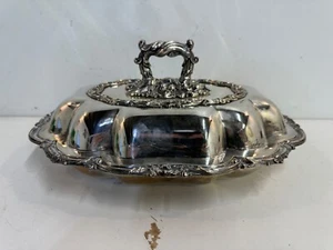 Vintage Thomas Weir English Silverplate Large Covered Entree Dish - Picture 1 of 8